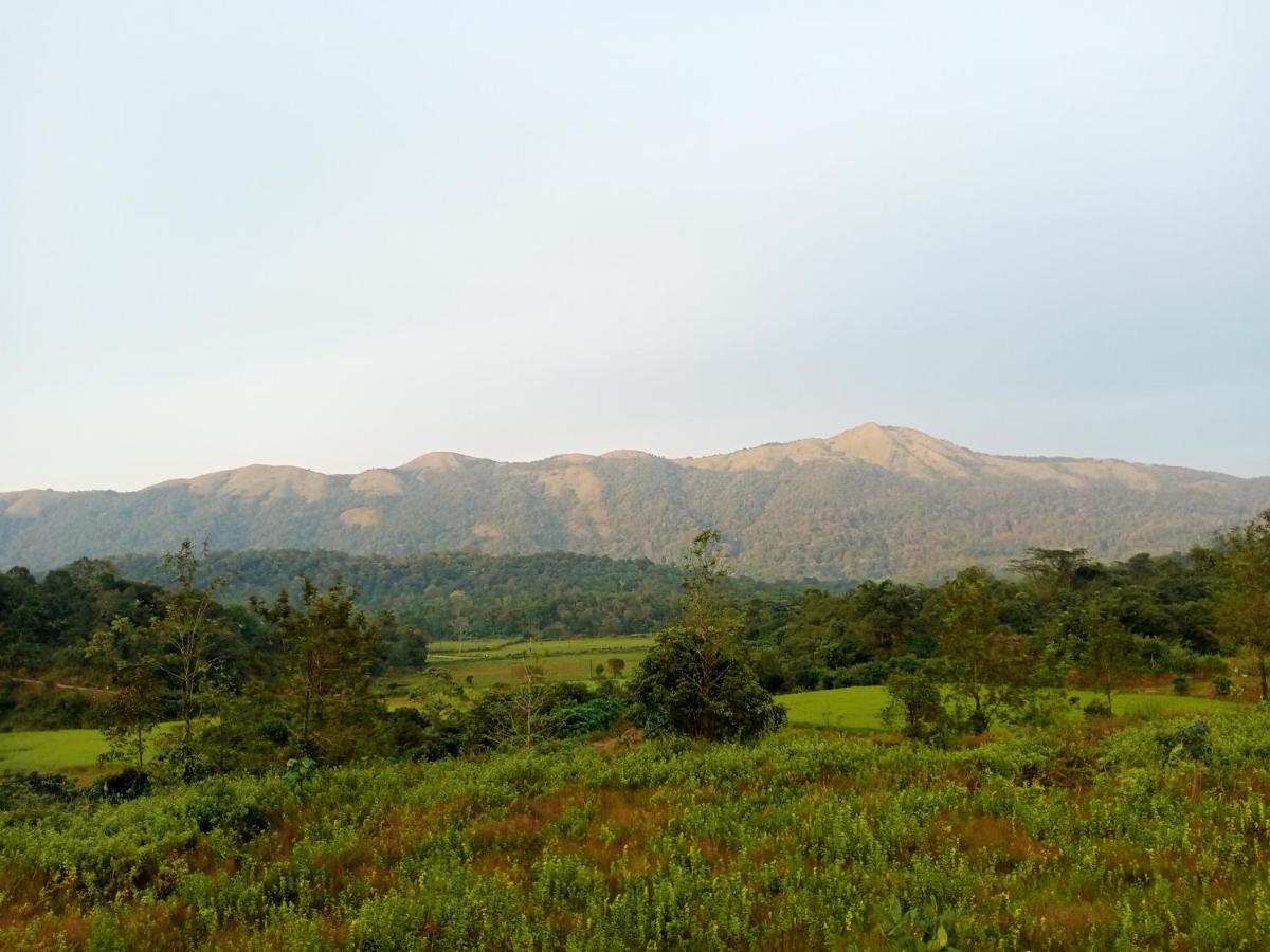 Camp Nishani Bhāgamandala 외부 사진